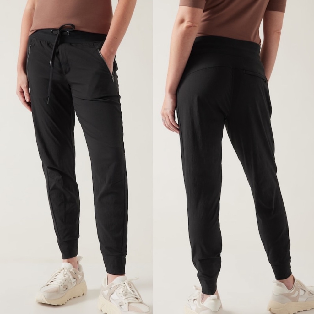 NWT Athleta Trekkie North Jogger Black size 10 Tall